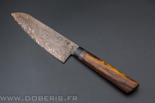 Une lame rustic et bois de fer